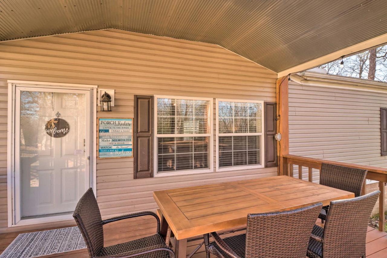Lakefront Greers Ferry Cabin With Covered Boat Slip! Fairfield Bay Экстерьер фото